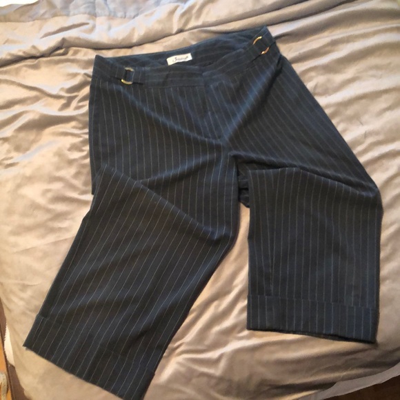 Size 12 Blue pin striped straight legged capri pants - Picture 1 of 3